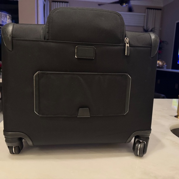 Tumi Laptop Briefcase, 4 wheels - Picture 7 of 7